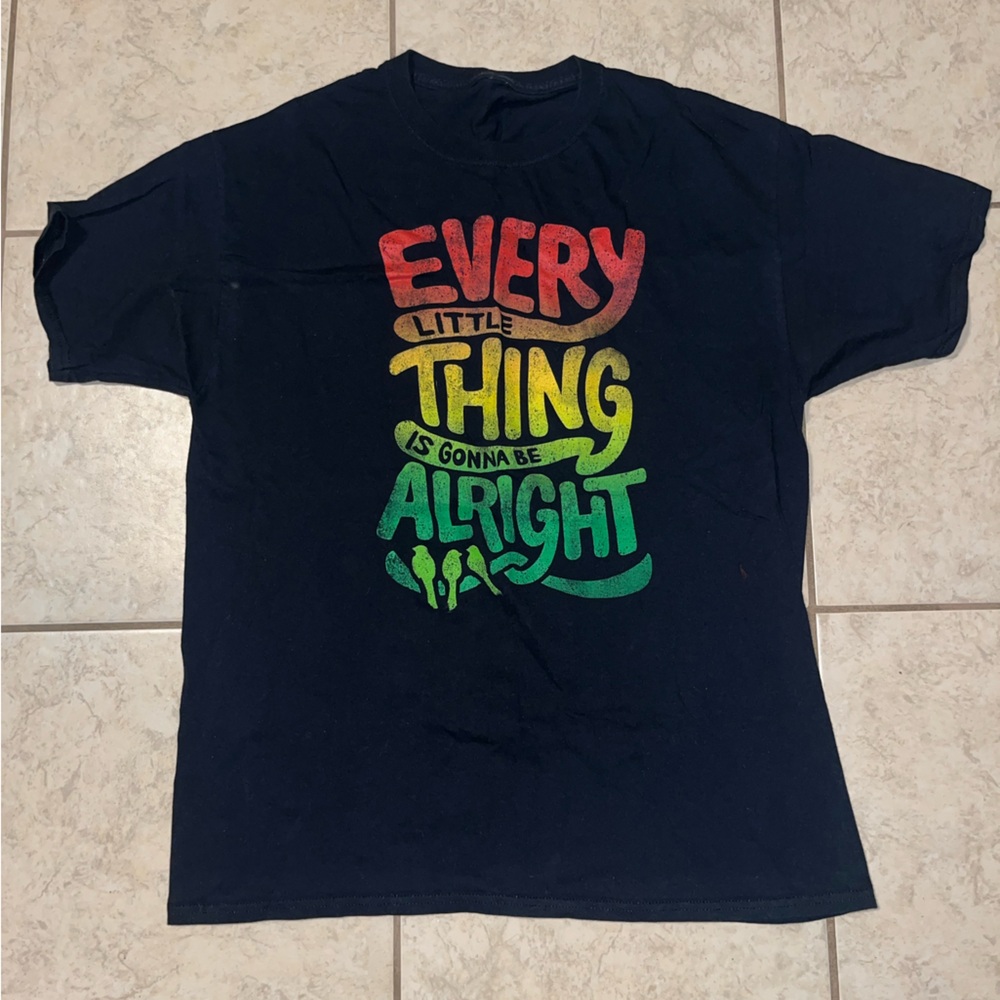Vibrant Black and Red Short Sleeve Tee with Graffiti Print, bob Marley